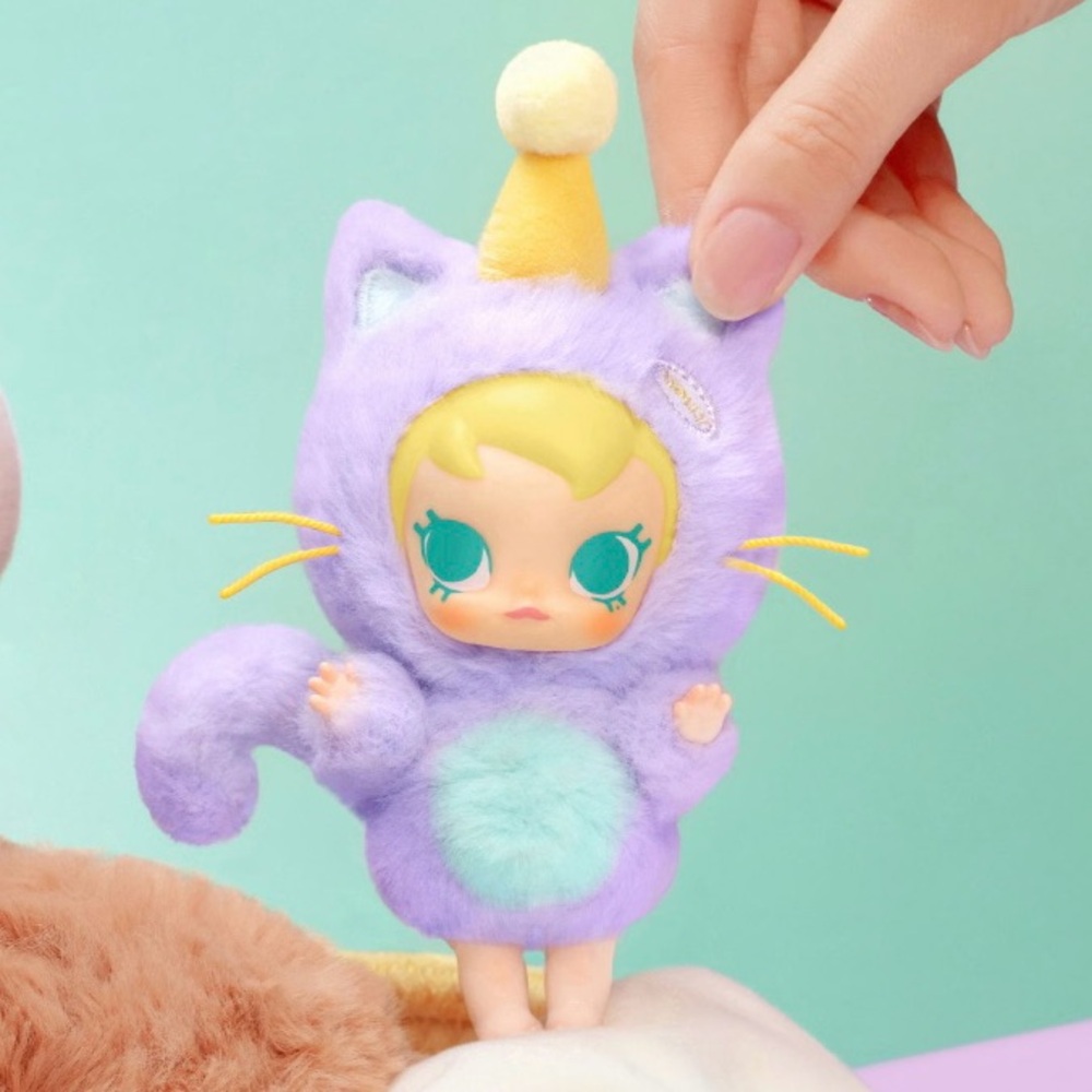 LEAVE ME ALONE - Pop Mart, Baby Molly Pocket Friends Series Vinyl Plush Pendant